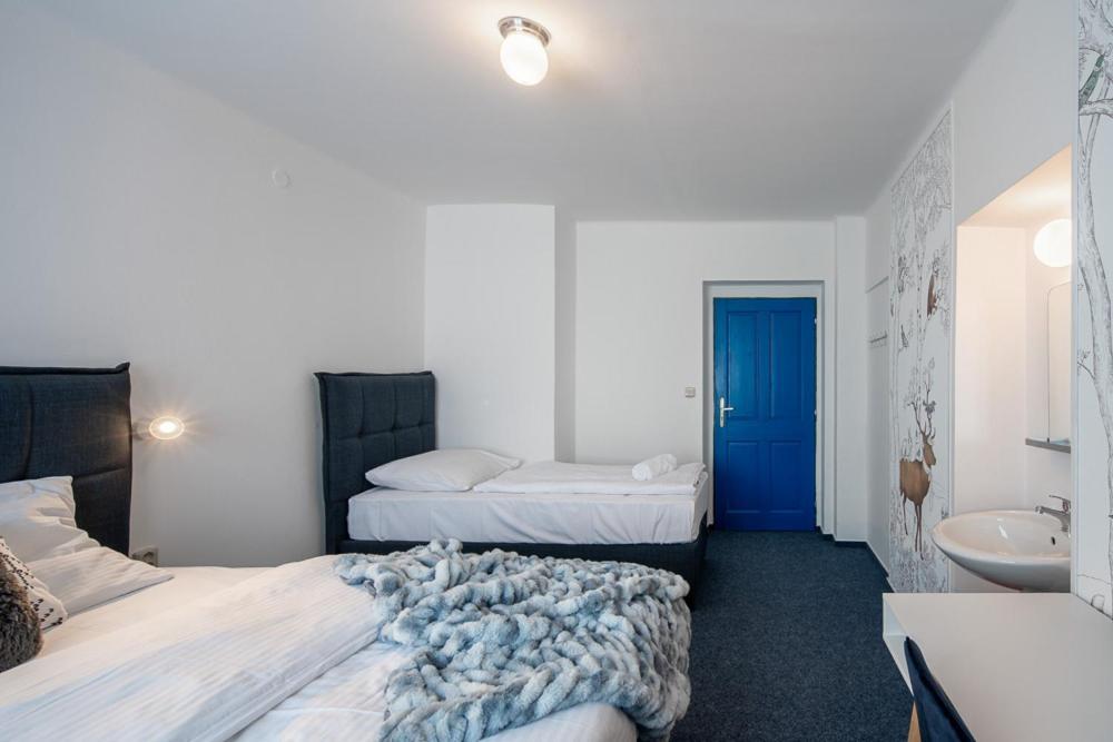 Prazska Bouda Hotel Пец под Снежко Екстериор снимка
