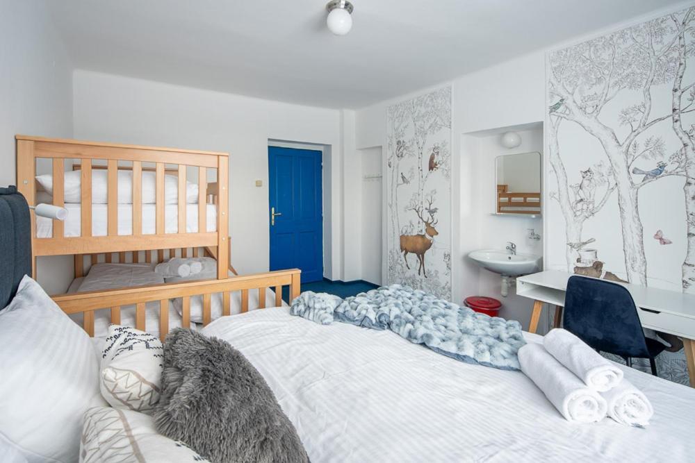 Prazska Bouda Hotel Пец под Снежко Екстериор снимка