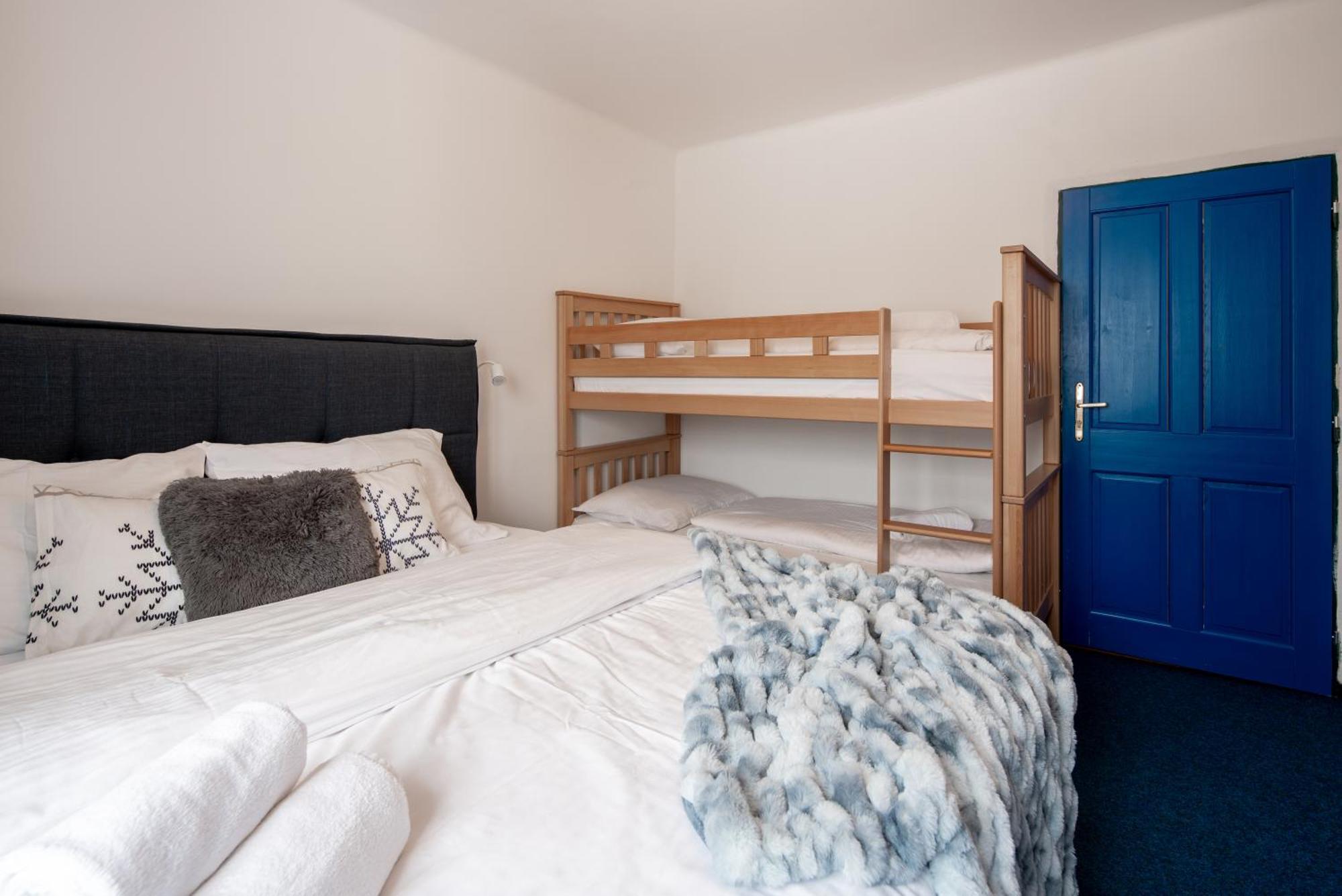 Prazska Bouda Hotel Пец под Снежко Екстериор снимка